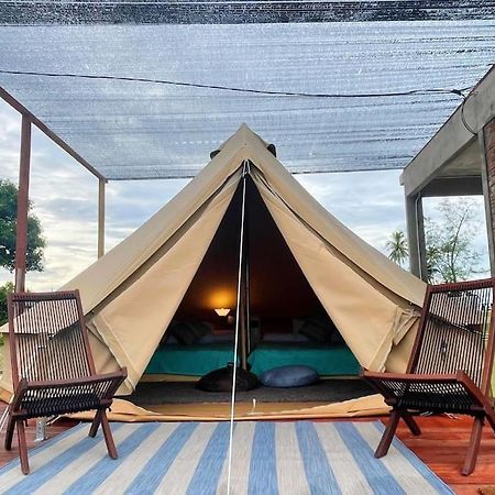 Rembulan Escape Bell Tent 2 Kampung Penarik Bagian luar foto